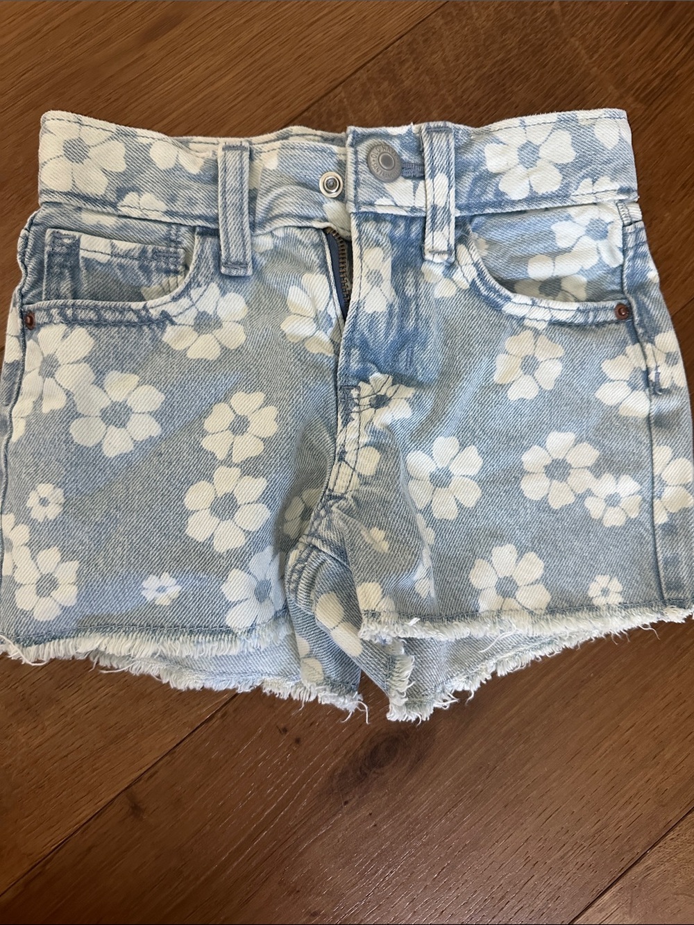 Old Navy Light Blue Daisy Print Denim Shorts